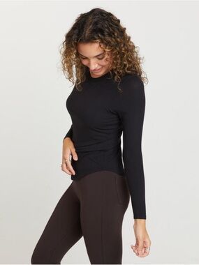 Classic Black Long-Sleeve Crew Top